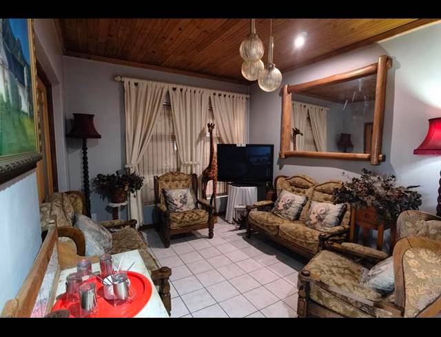 7 BEDROOM HOUSE FOR SALE IN RICHMOND ESTATE